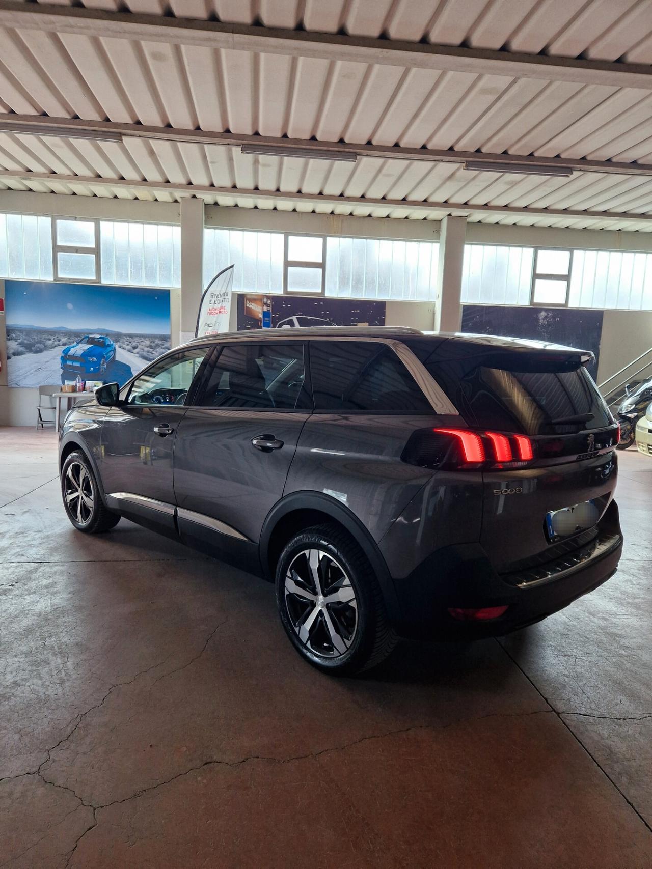 Peugeot 5008 BlueHDi 130 S&S EAT8 Allure