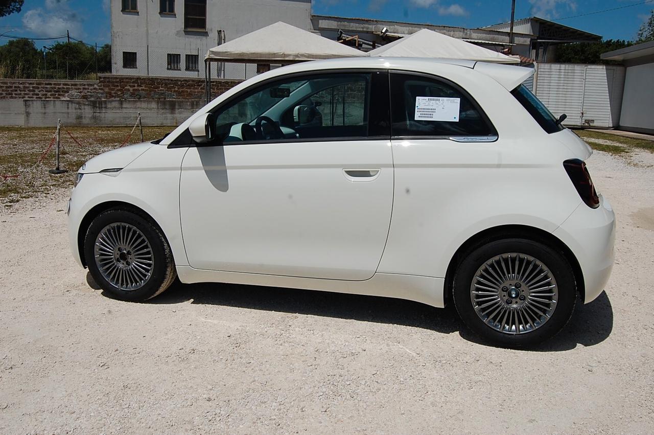 Fiat 500 Berlina Hybrid Torino