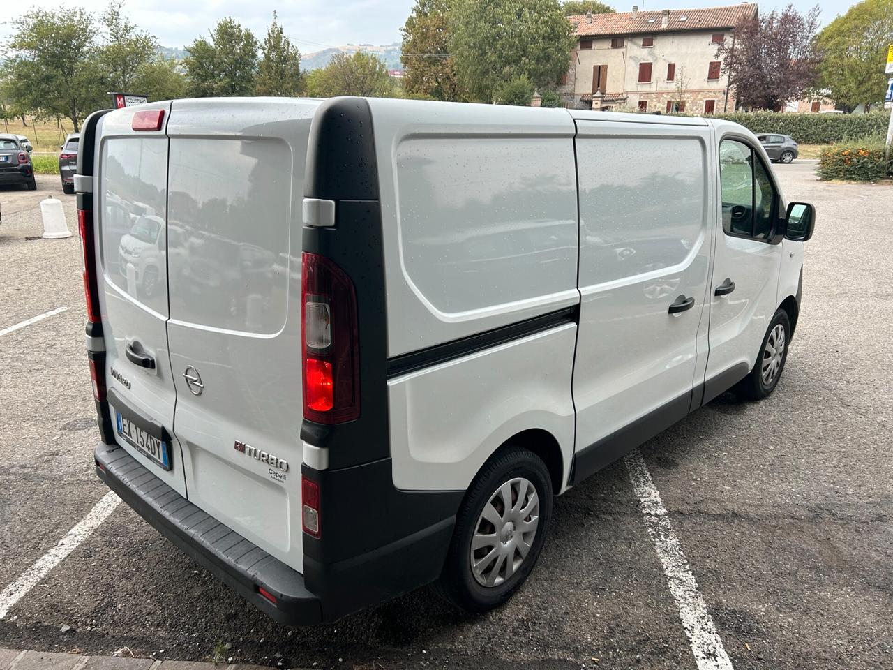 Opel Vivaro 27 1.6 BiTurbo 140CV PC-TN