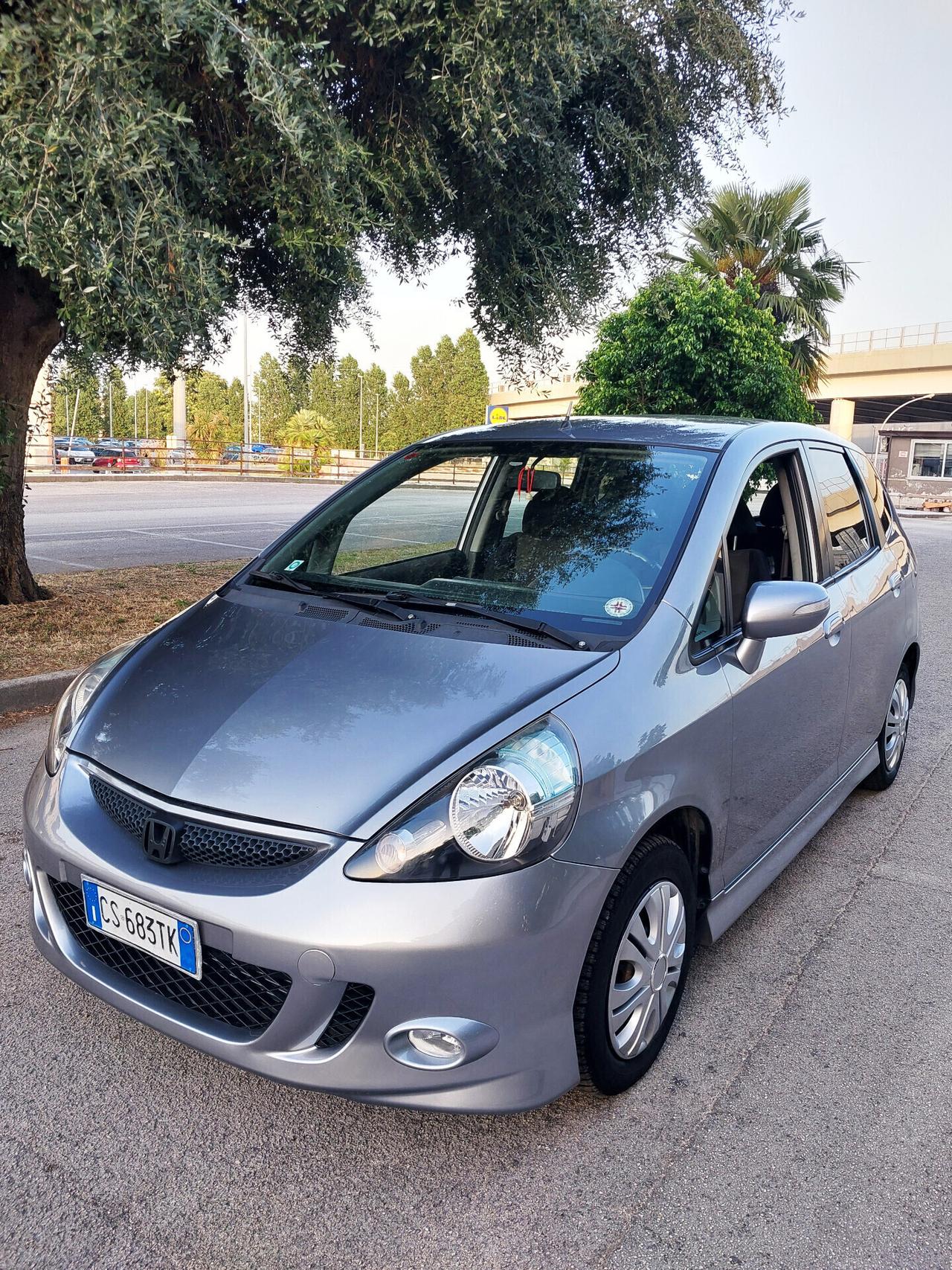 HONDA JAZZ 1.4 i-5P. LEGGI BENE 11-2004
