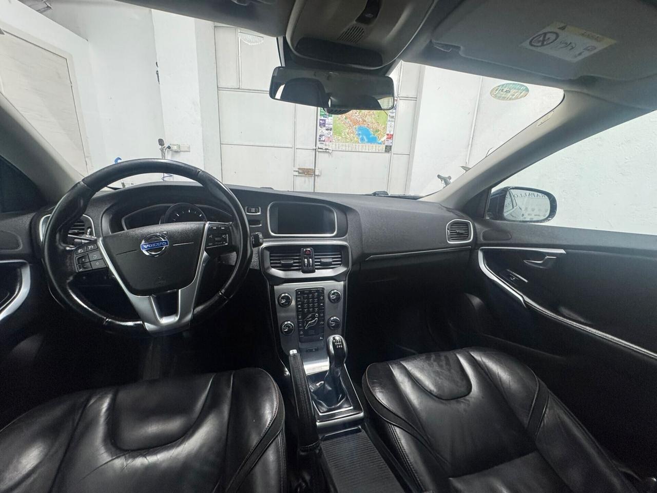 Volvo V40 D2 1.6 Summum