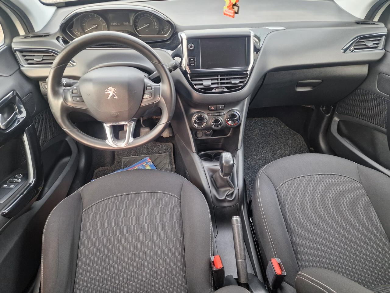 Peugeot 208 PureTech 82 5 porte Allure