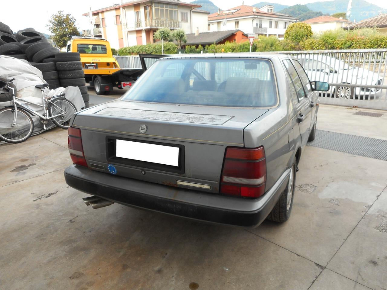 Lancia Thema 8.32 Ferrari