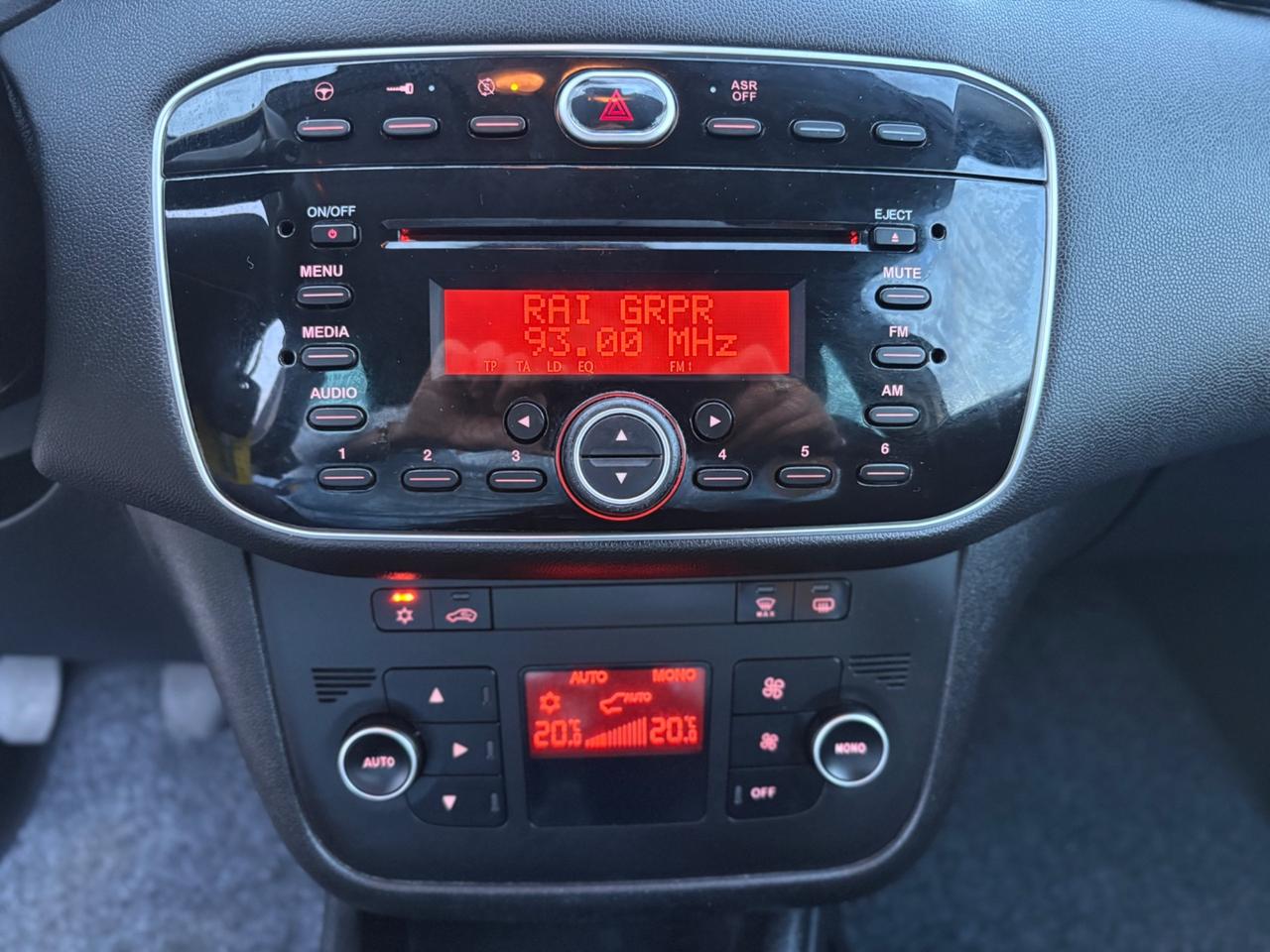 Fiat Punto 1.3 MJT85 CV 5P SPORT/NAV IPER FULL