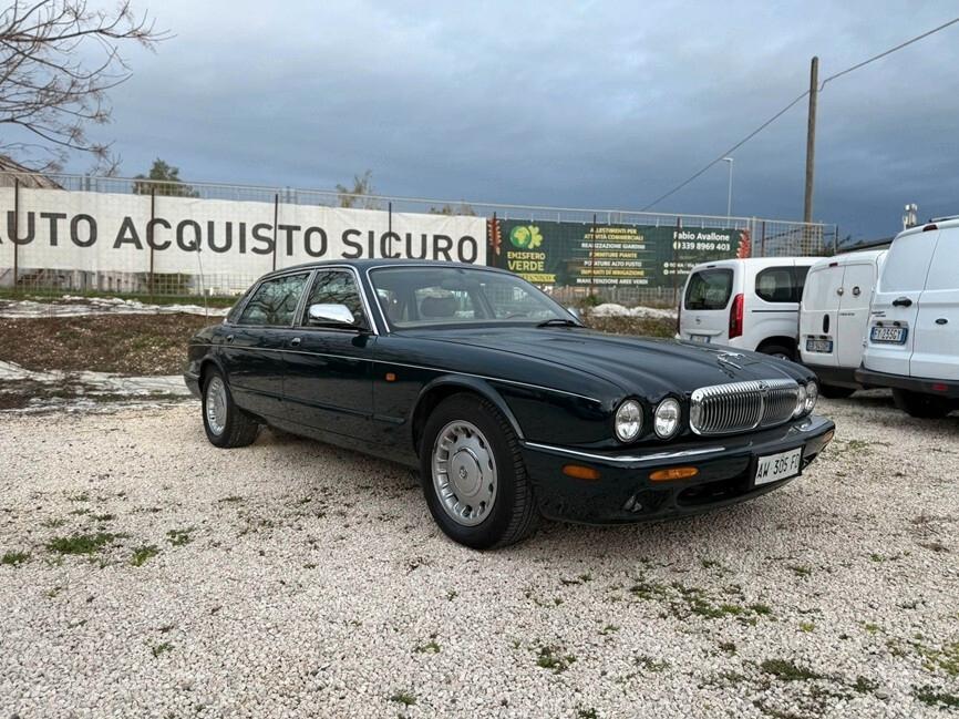 Jaguar XJ Daimler 4.0 cat Super Charged