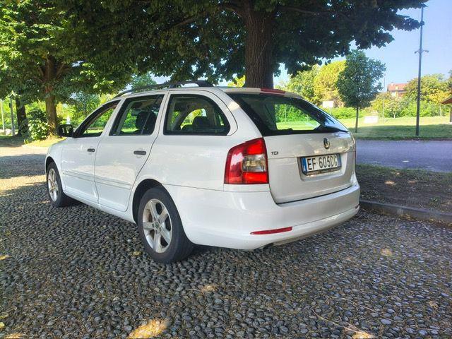 SKODA Octavia 1.6 TDI CR F.AP. Wagon Comfort