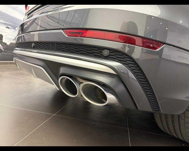 AUDI SQ8 TFSI quattro tiptronic sport attitude