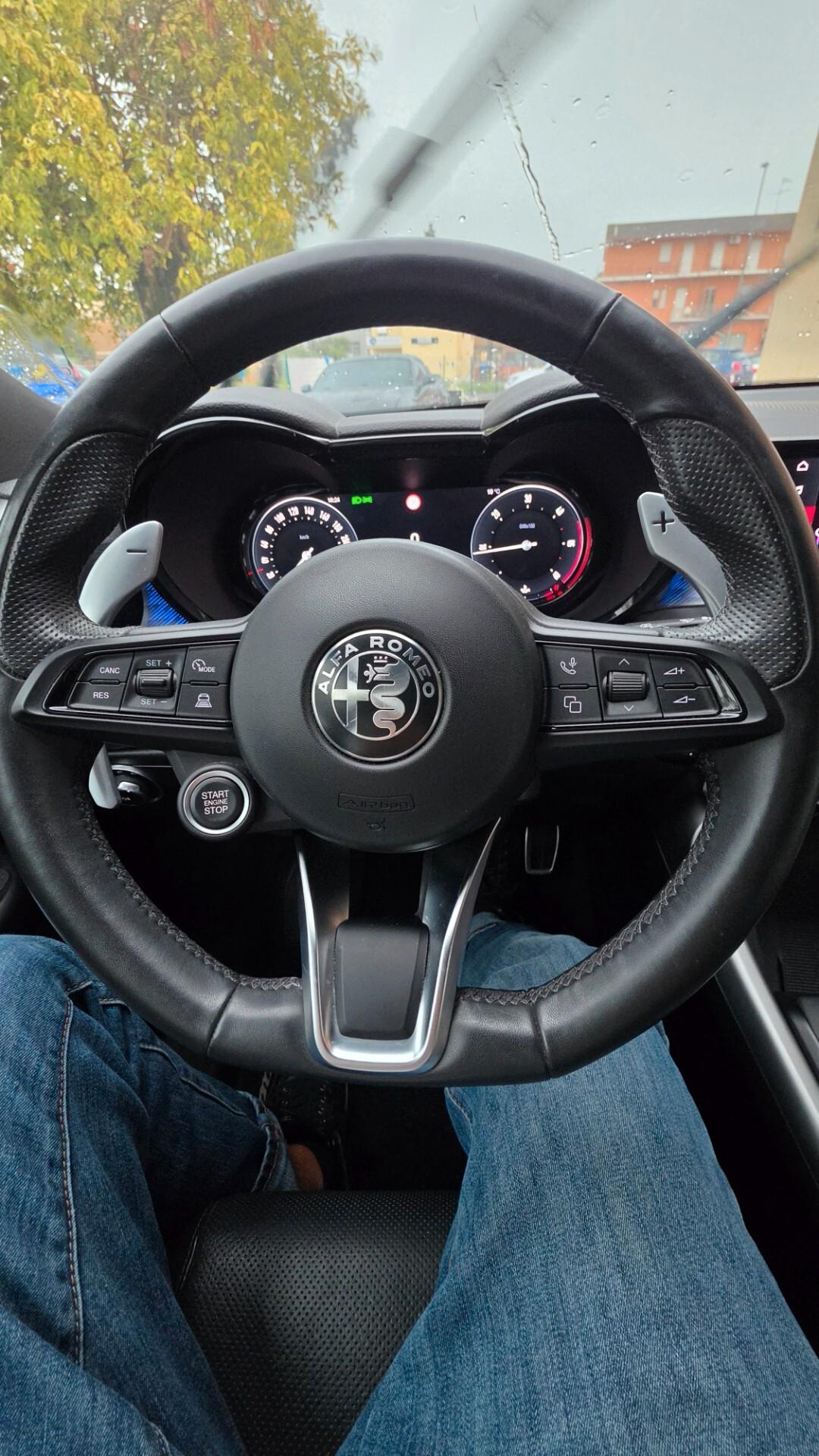 Alfa Romeo Tonale 1.6 diesel 130 CV TCT6 Veloce