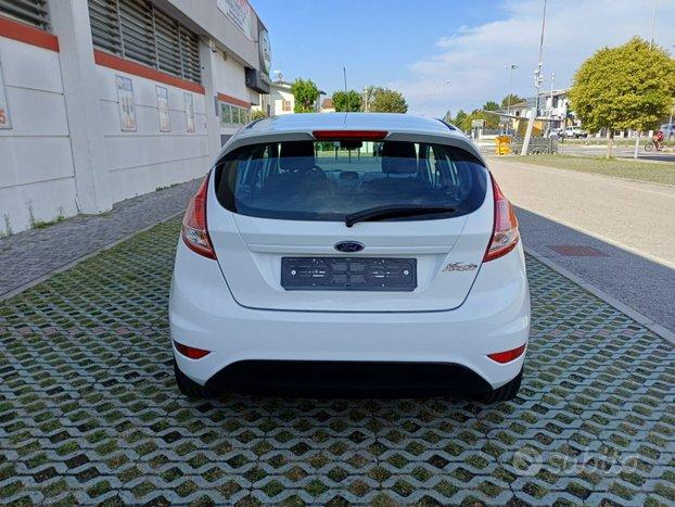 Ford Fiesta 1.2 Ikon 5 porte Business 60cv