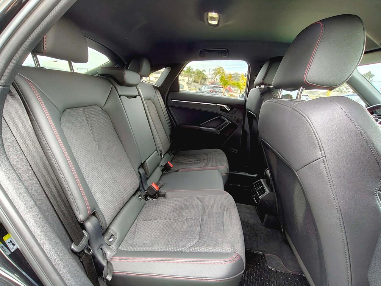 Audi Q3 SPB 35 TDI S tronic line edition - 2024