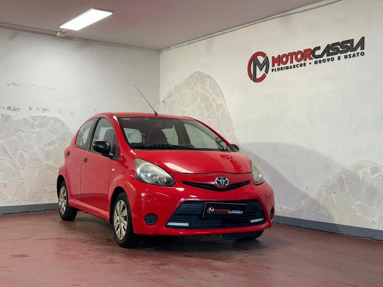 Toyota Aygo 1.0 12V VVT-i 5 porte Cool Soda Connect