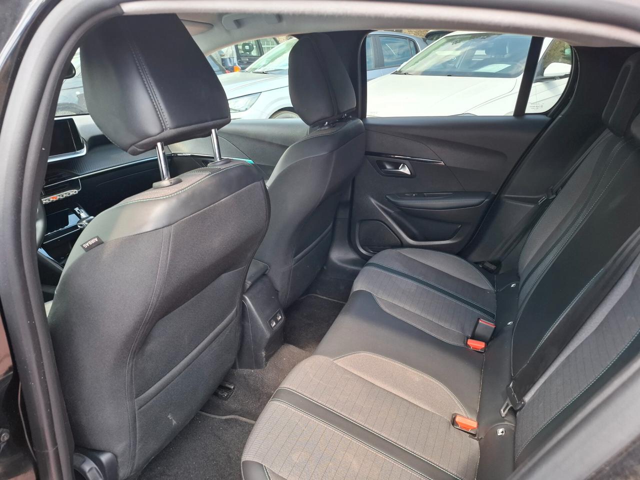 Peugeot 208 PureTech 100 Stop&Start 5 porte Allure