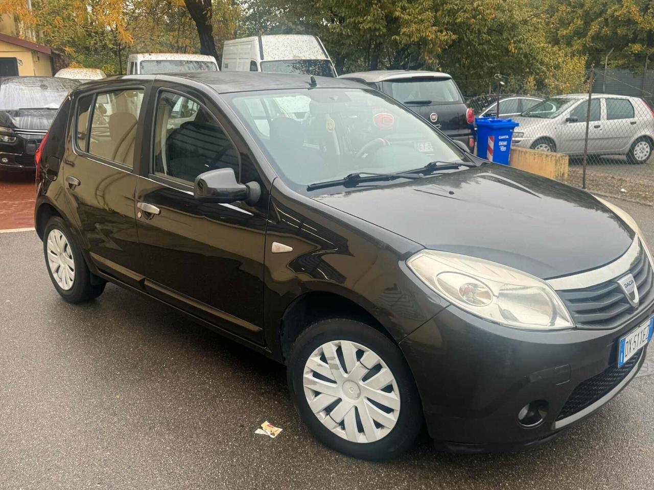 Dacia Sandero Anno 2010 1.4 GPL/BENZ