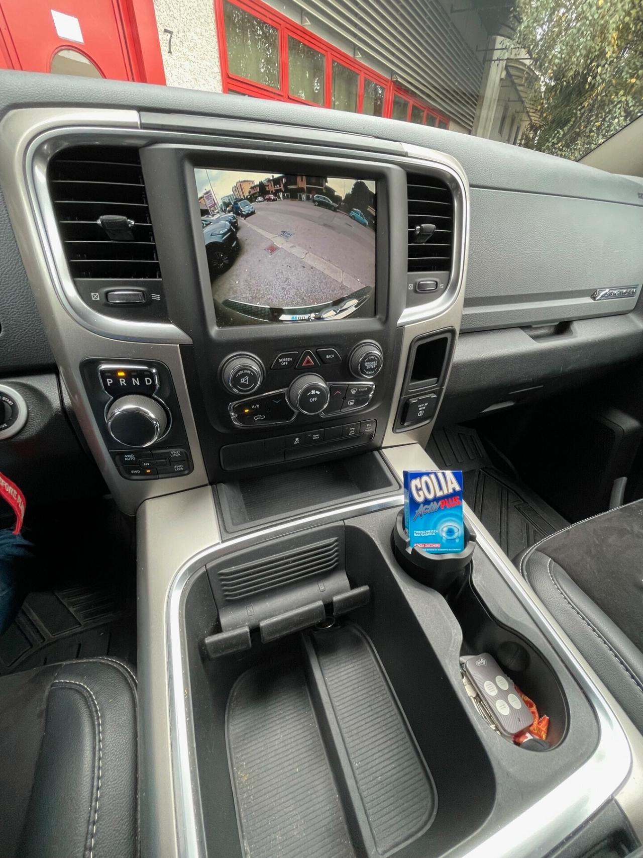 Dodge RAM 1500 5.7 V8 Crew Cab MB Longhorn at8