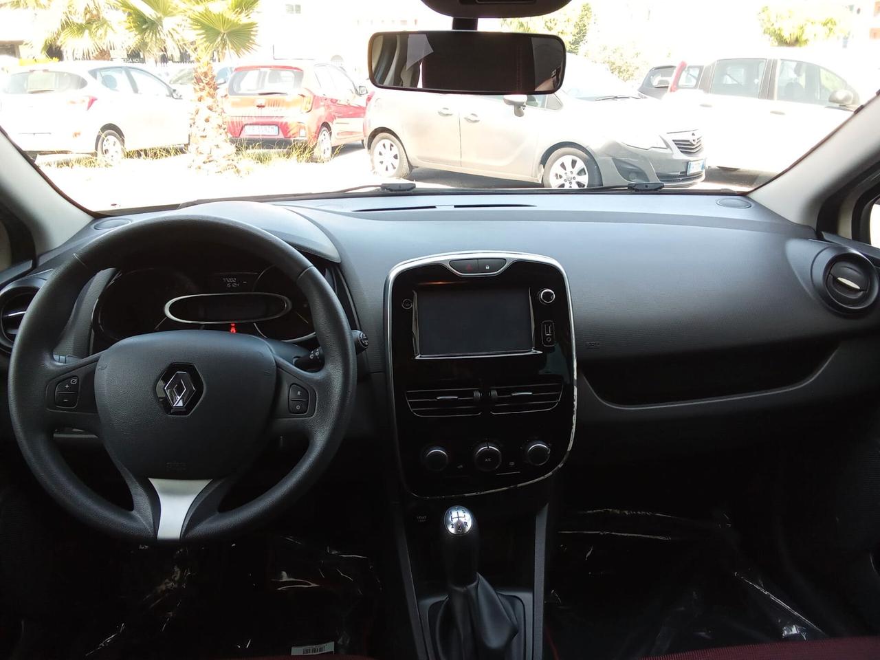 RENAULT CLIO 1,2 BZ 75 CV LIFE MY15 5P