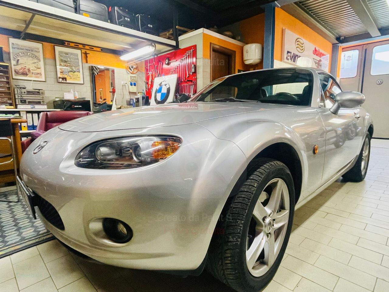 Mazda MX-5 Roadster Coupé 1.8L Wind