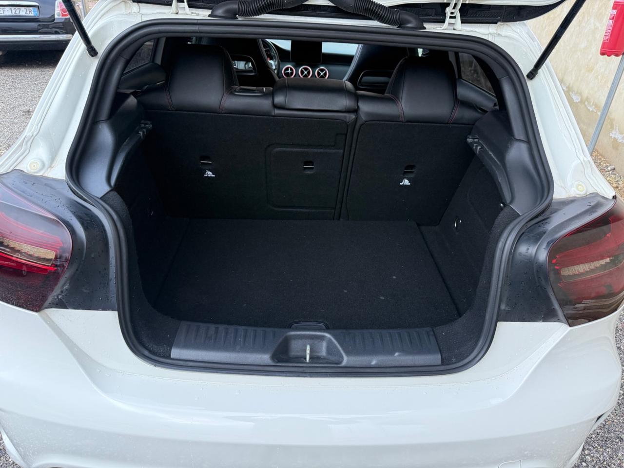 Mercedes-benz A 220 d Automatic Premium