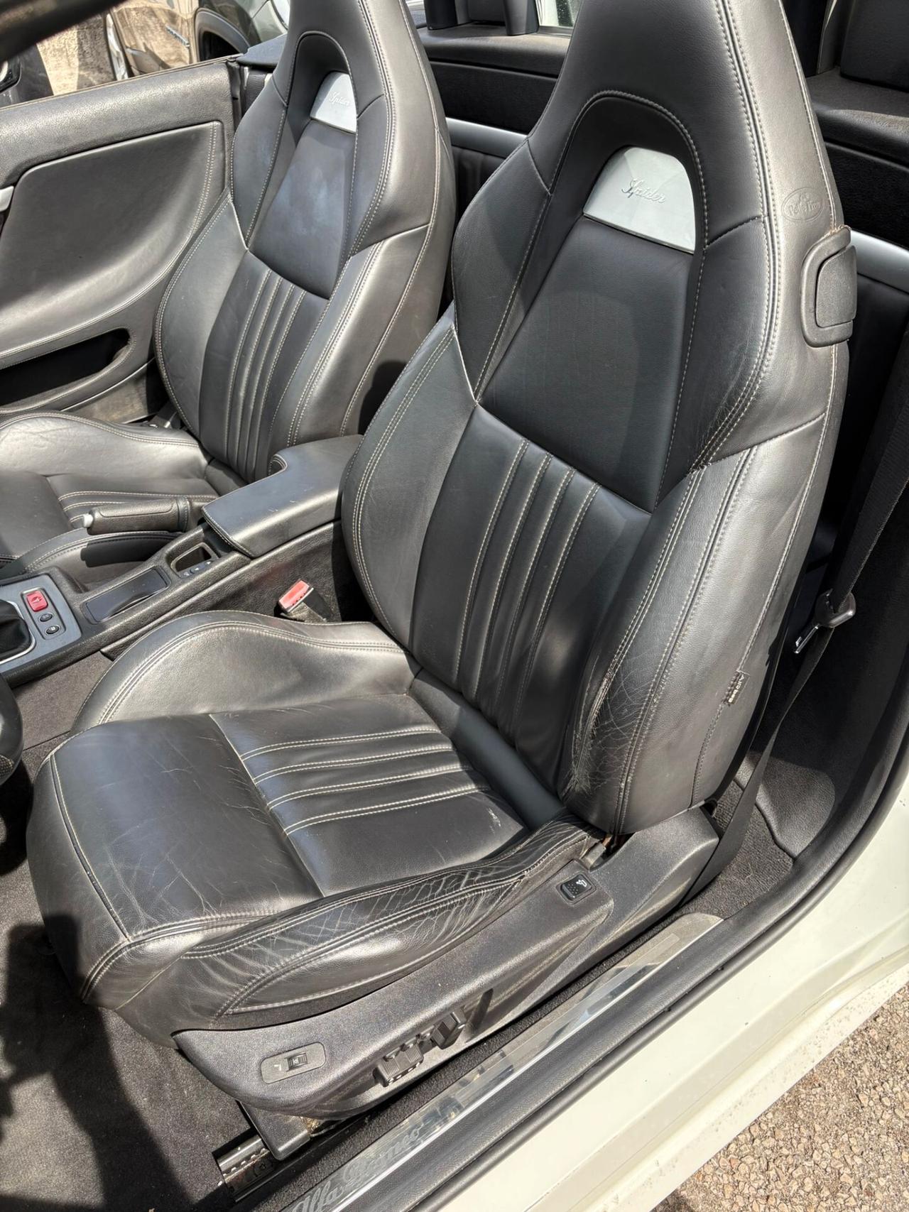 Alfa Romeo Spider 2.2 JTS Selespeed