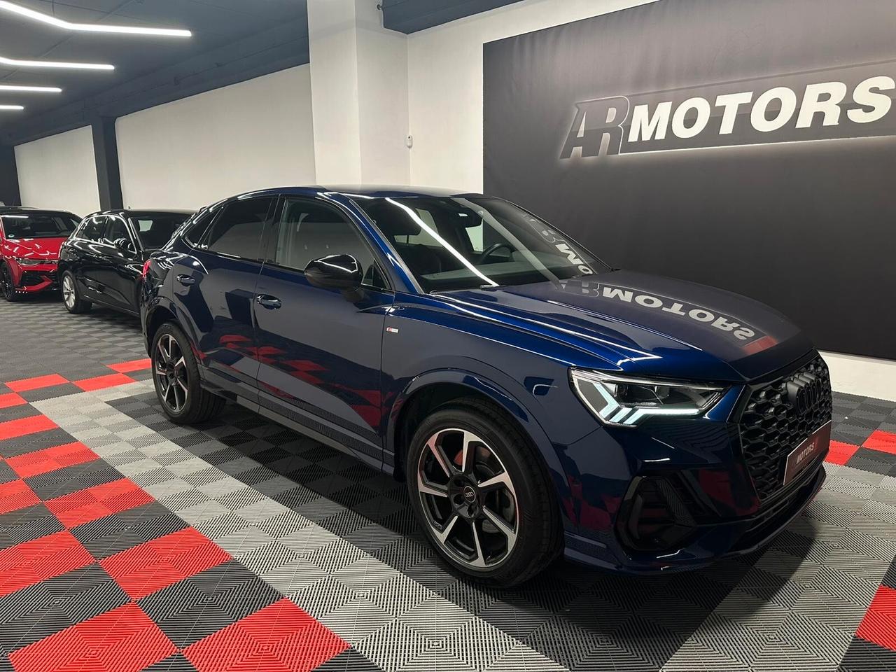 Audi Q3 SPB 45 TFSI e S line Identity Black IVA ESPOSTA