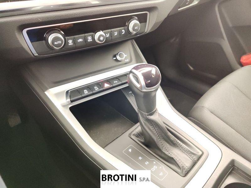 Audi Q3 2.0 35 TDI S Tronic Business Advanced