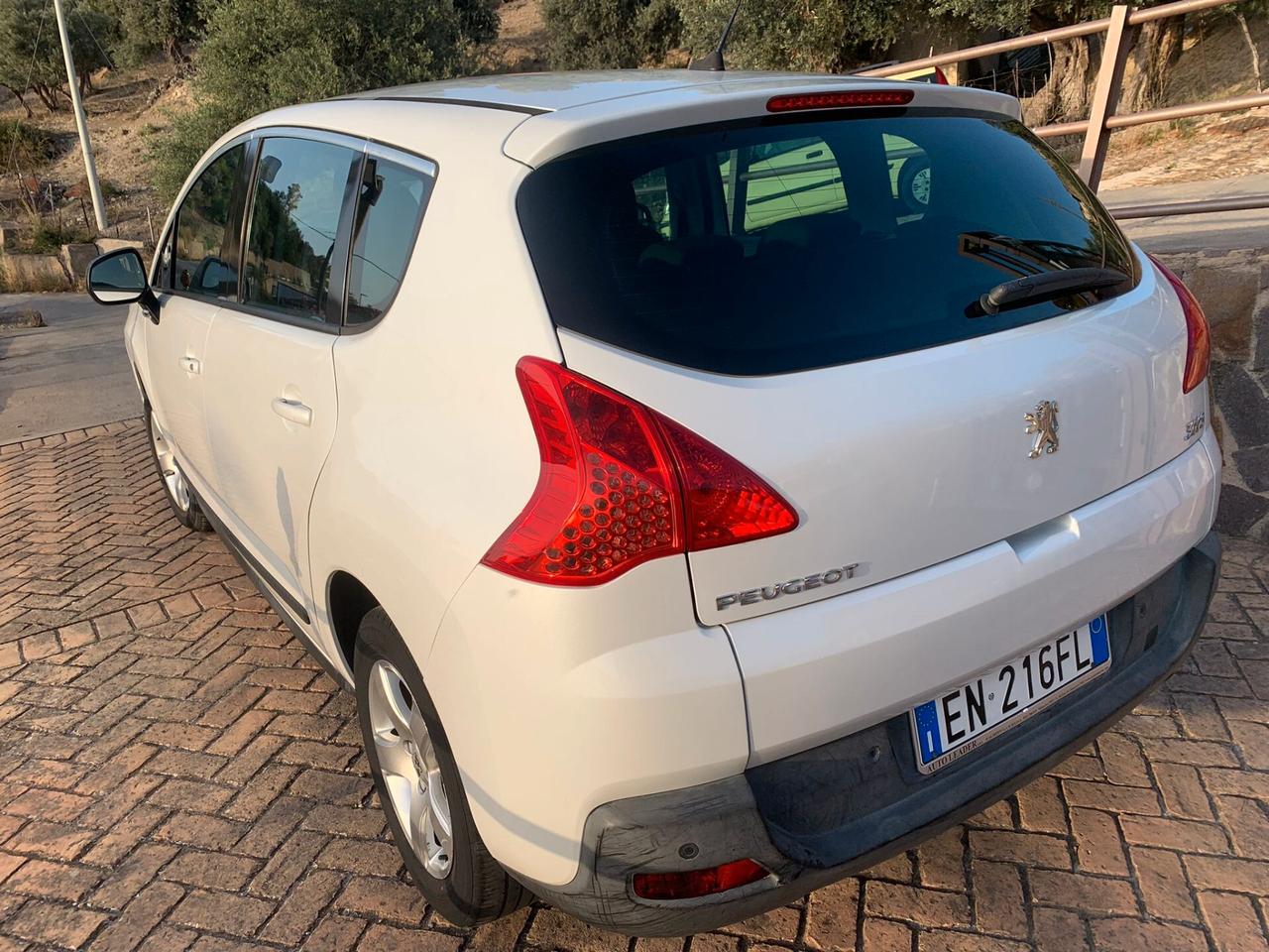 Peugeot 3008 1.6 HDi 112CV Allure