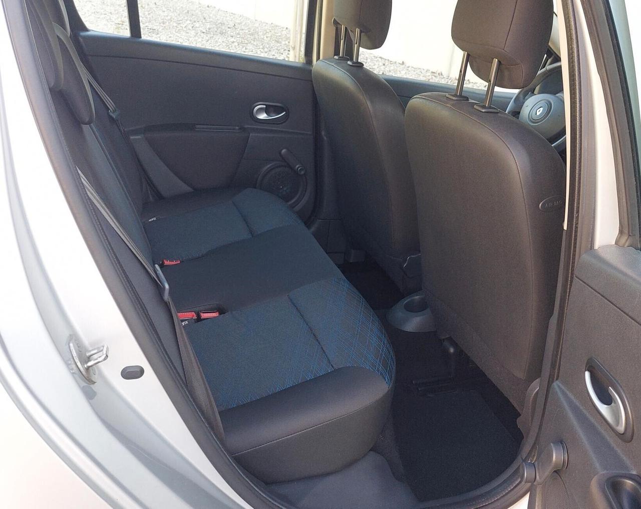 RENAULT CLIO 1.2 -PARI AL NUOVO-NEOPATENTATI