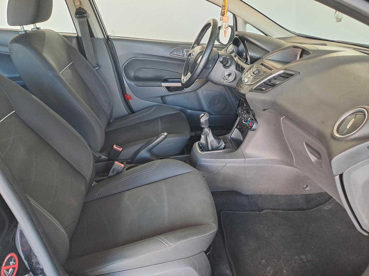 Ford Fiesta 1.5 TDCi 75CV 5 porte Titanium
