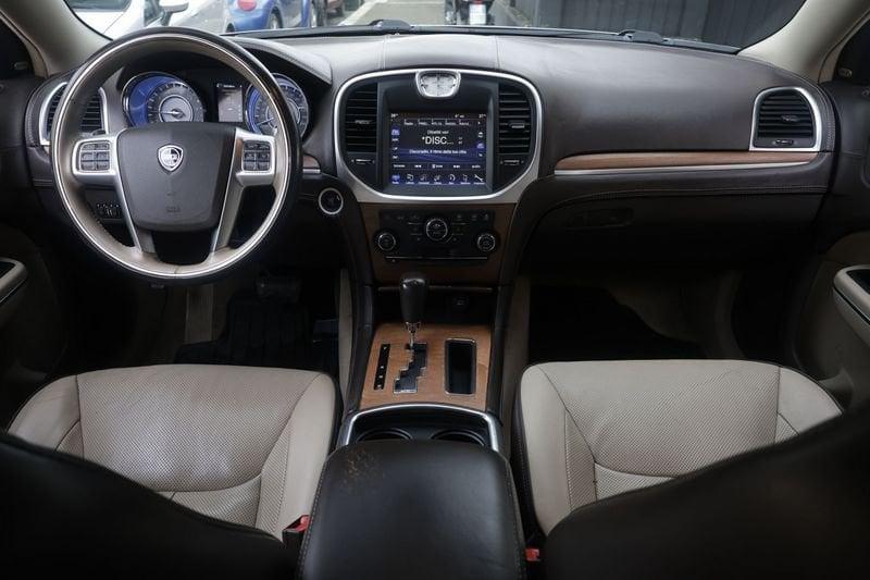 Lancia Thema Lancia Thema 3.0 V6 Multijet II 239 CV Executive 176KW ANNO 2013