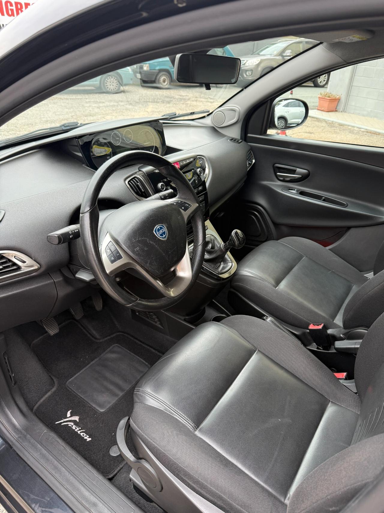 Lancia Ypsilon 1.3 MJT 16V 95 CV 5 porte S&S Platinum