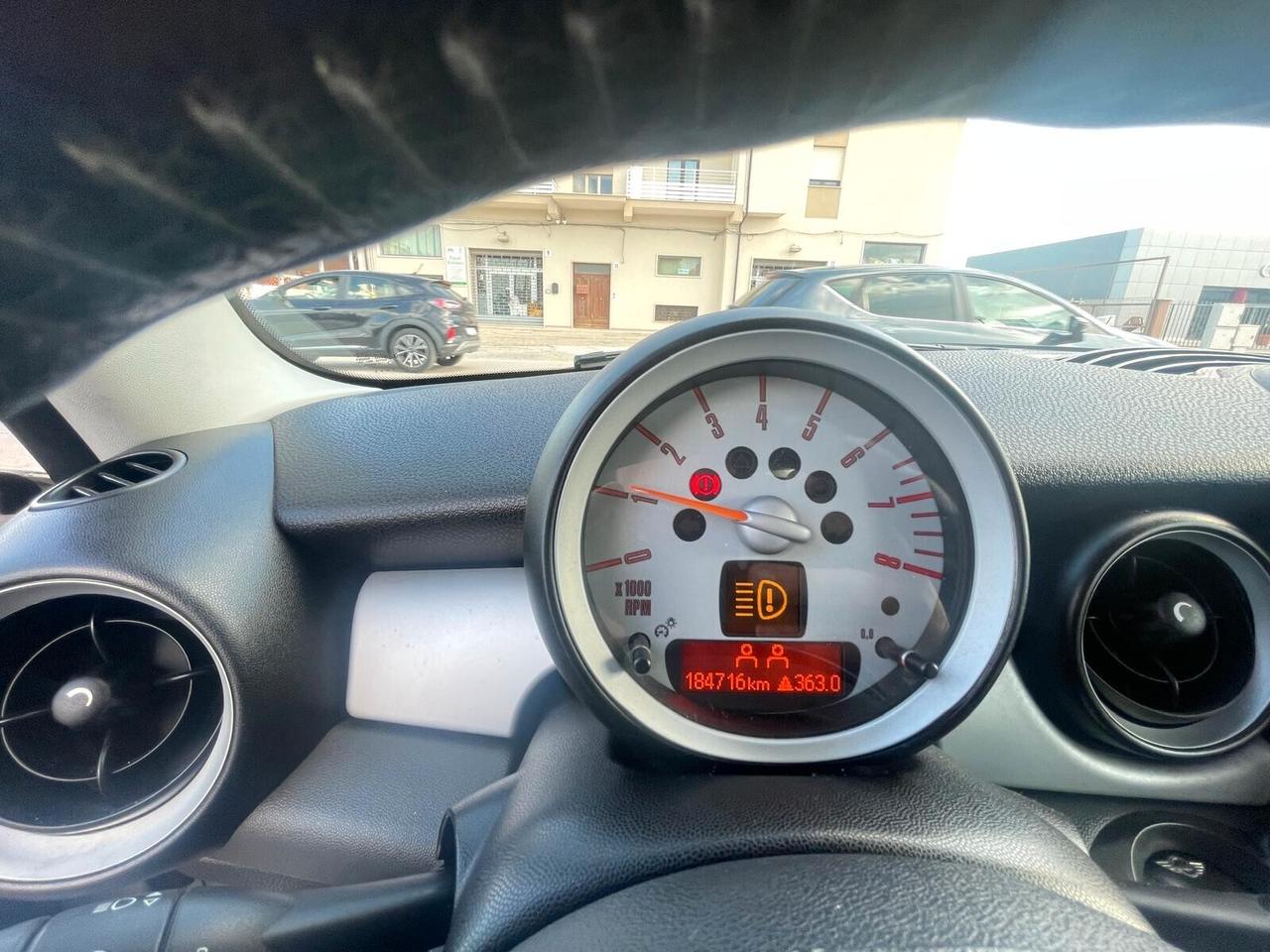 Mini 1.4 16V One Chili