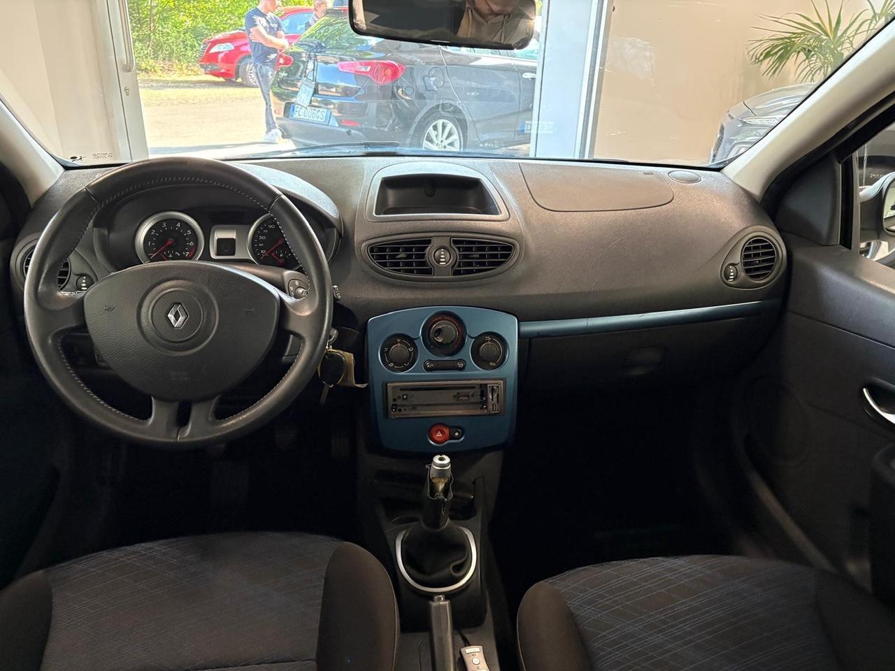 Renault Clio 1.2 16V 5 porte