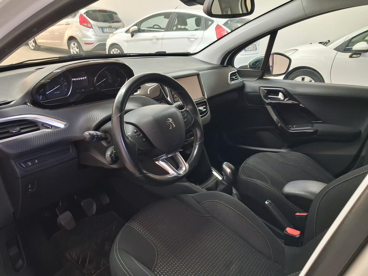 Peugeot 208 PureTech 82 5 porte Allure