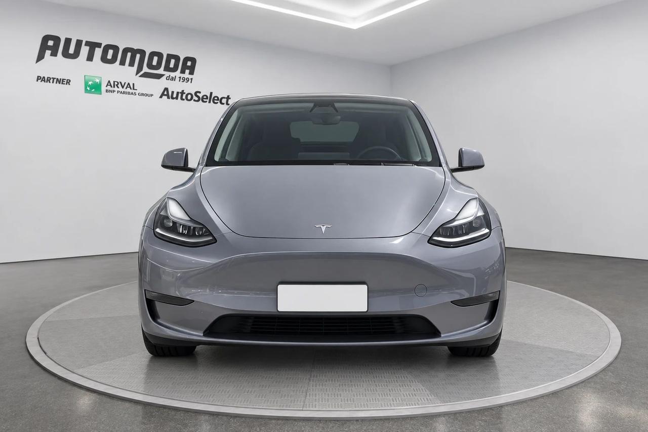 Tesla Model Y Performance Dual Motor 4WD
