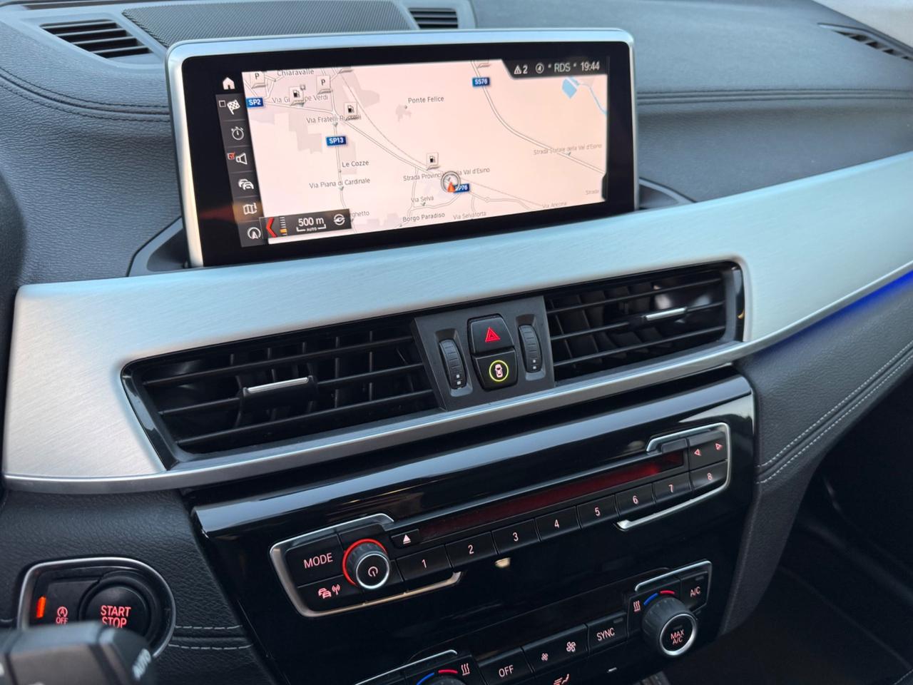 BMW X1 18d XDrive XLine - Tetto Led 18