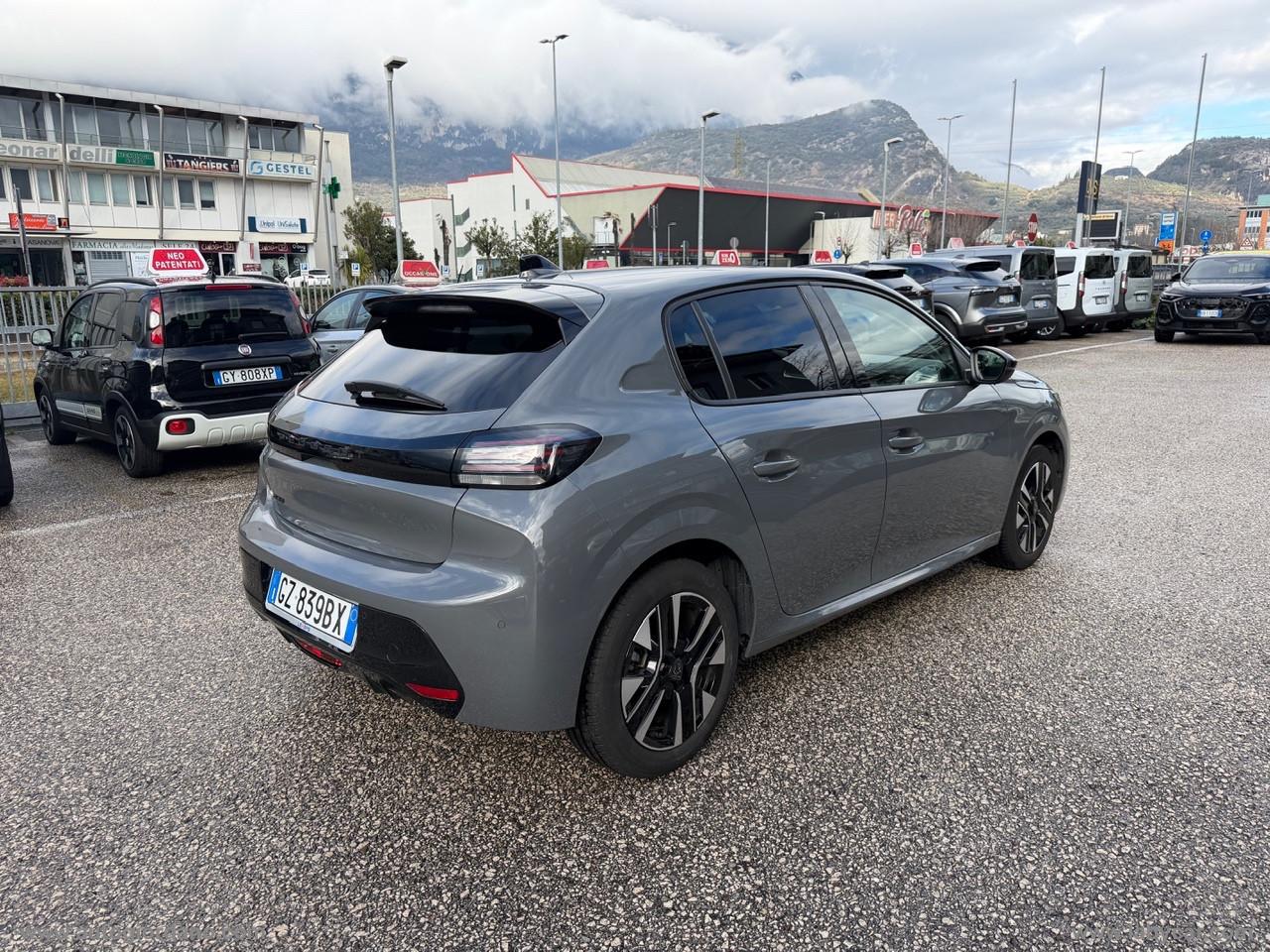 PEUGEOT 208 PureTech 100 S&S 5p. Allure