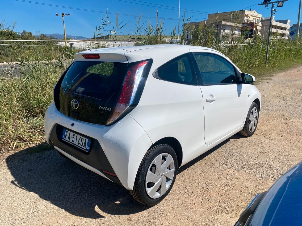 TOYOTA AYGO 1.0 2015 95.000 KM GARANTITA