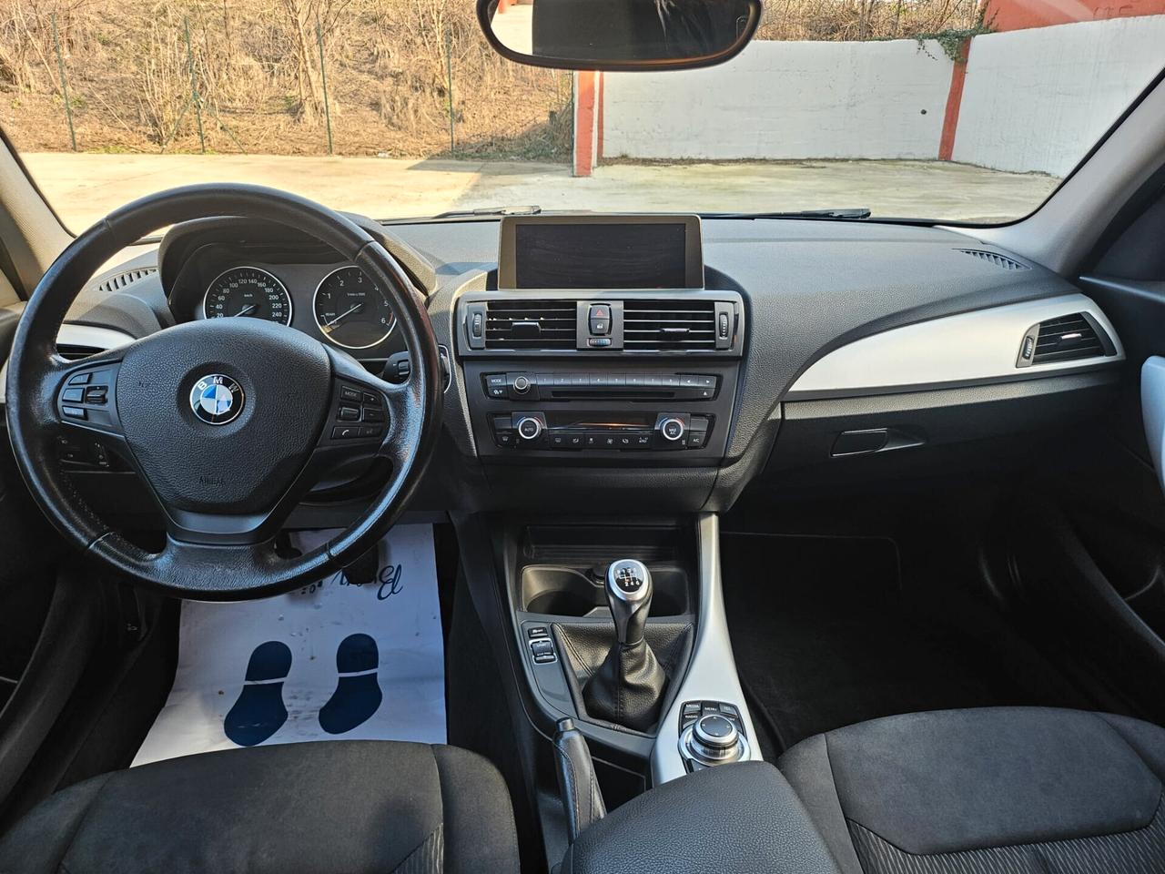 Bmw 118 118d 5p. Unique