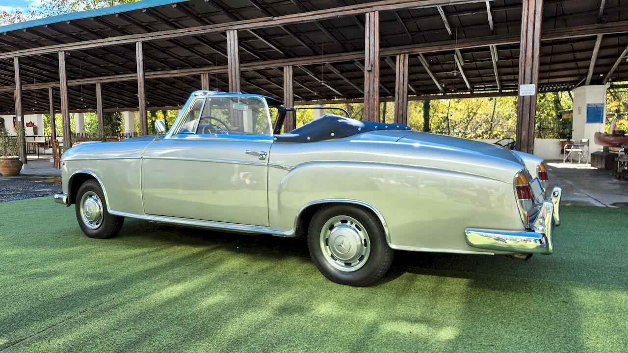 Mercedes-Benz 220 S Ponton Cabriolet W180 – 1957