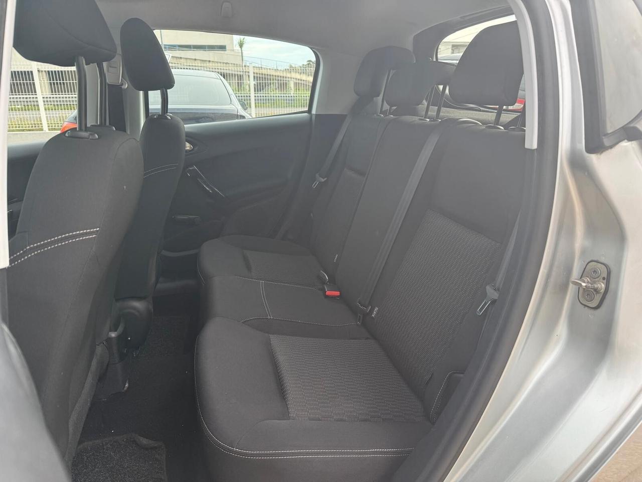 Peugeot 208 BlueHDi 75 5 porte Allure