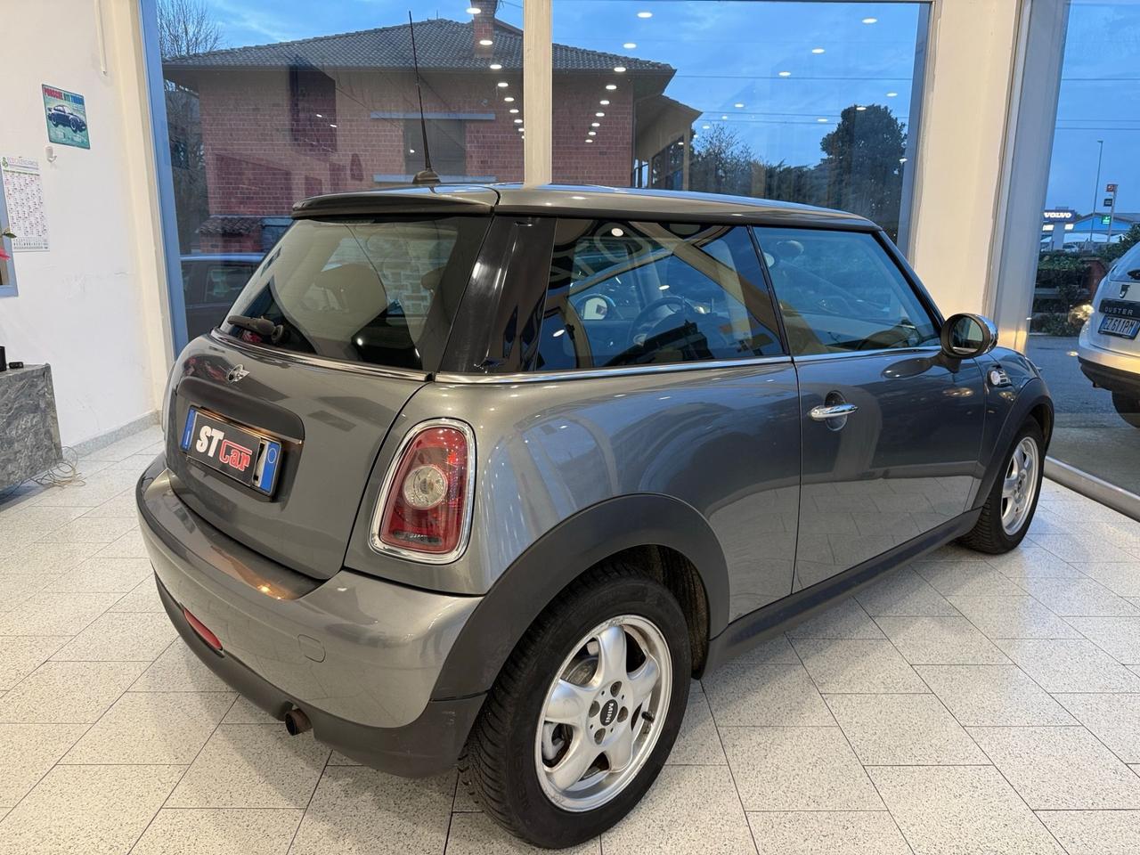 Mini Cooper One 1.4 75cv