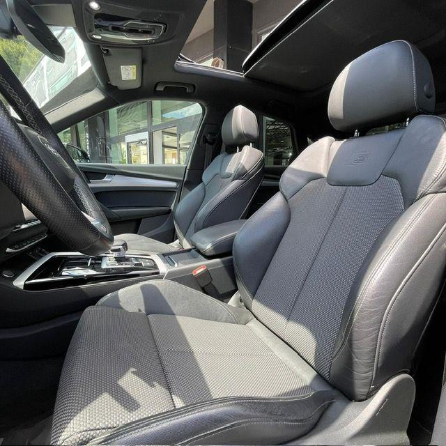 AUDI - Q5 Sportback S-line Total Black 40 tdi mhev