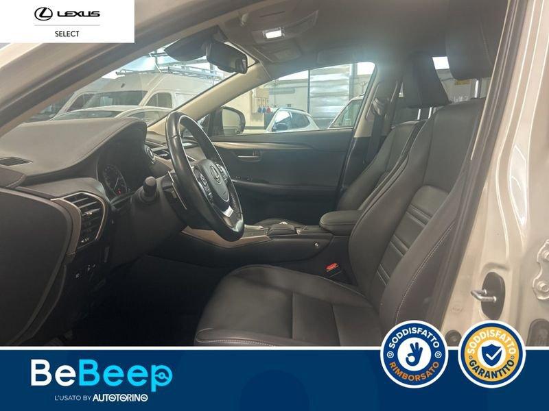 Lexus NX 300H 2.5 PREMIUM 4WD CVT