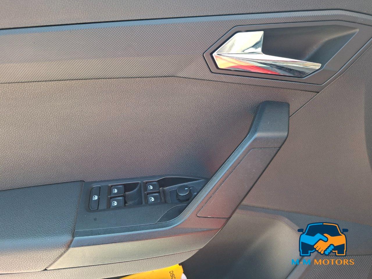Seat Arona 1.0 tgi Style neo patentati