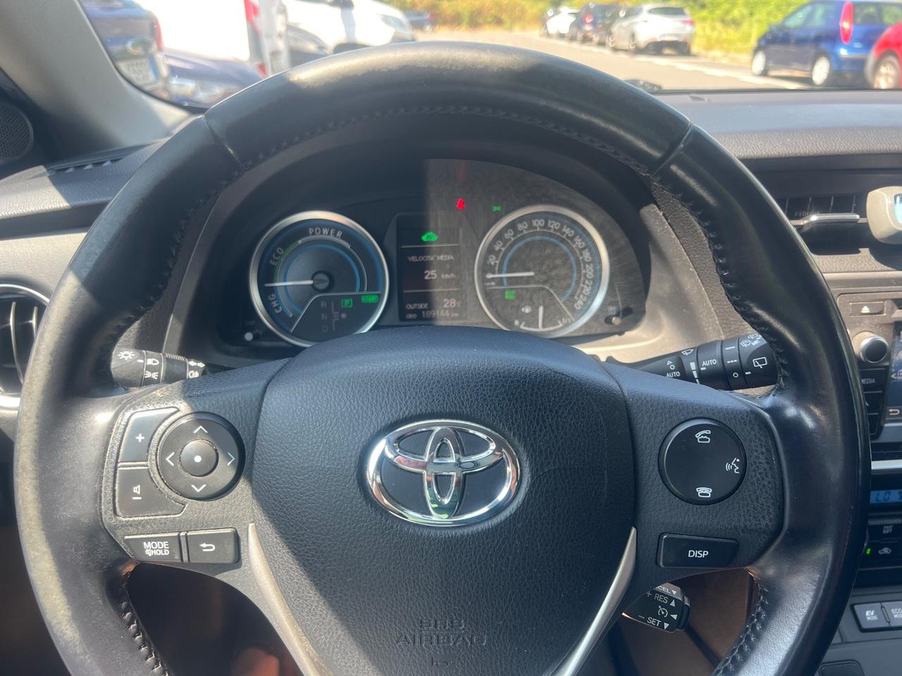 Toyota Auris 1.8 Hybrid Lounge