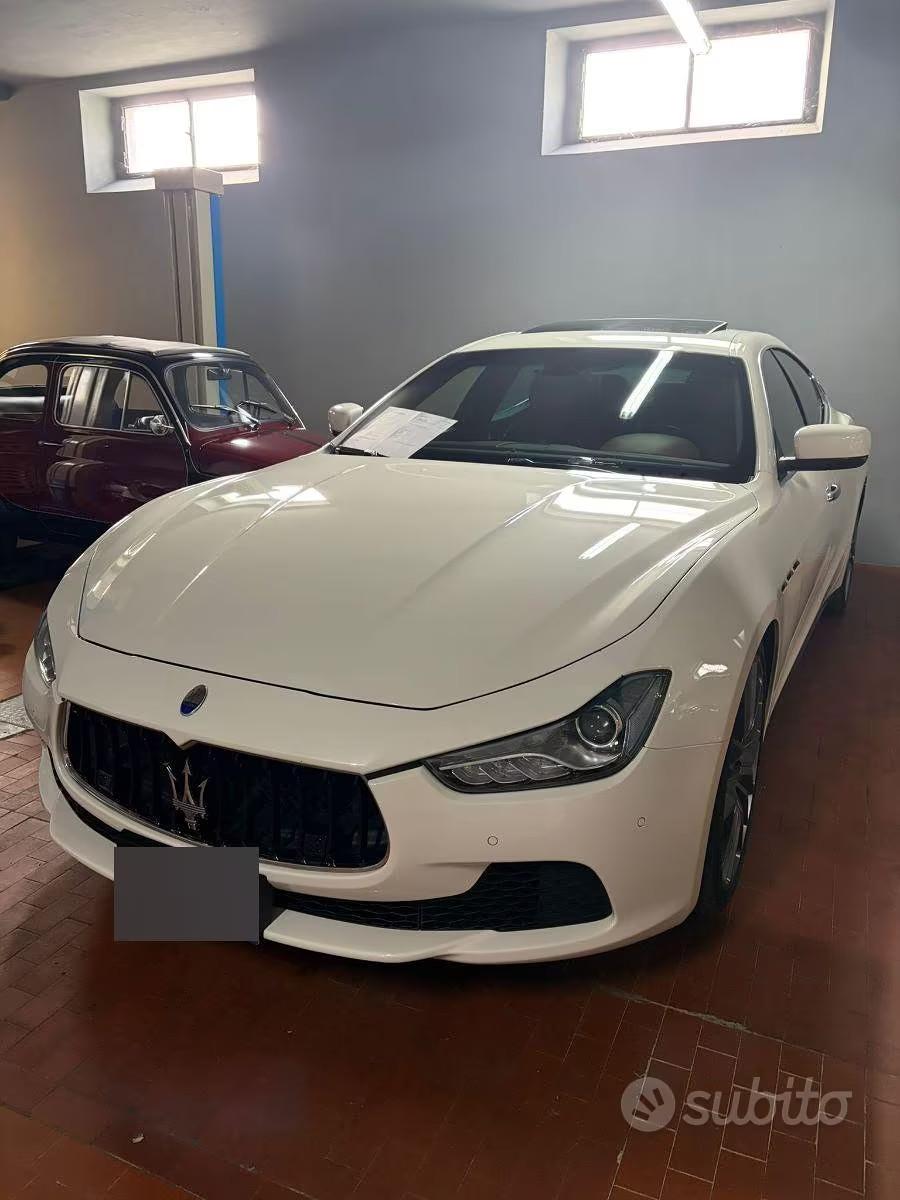 MASERATI GHIBLI V6 2015
