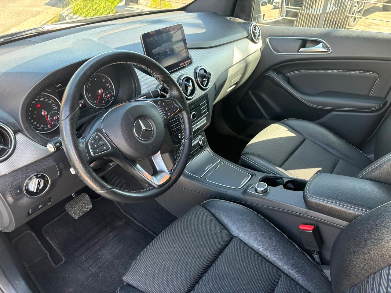 Mercedes-benz B 180 B 180 d Automatic Sport