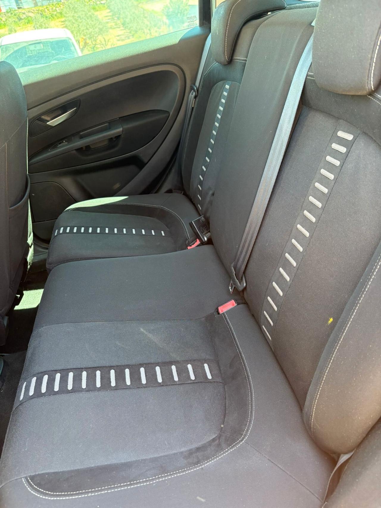 Fiat Grande Punto 1.3 MJT 90 CV 5 porte Dynamic