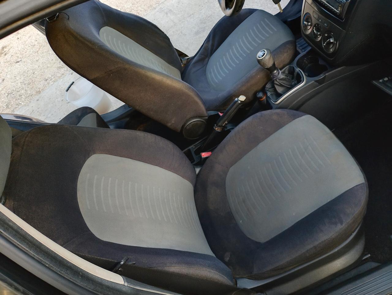 Fiat Grande Punto 1.3 MJT 75 CV 5 porte Dynamic