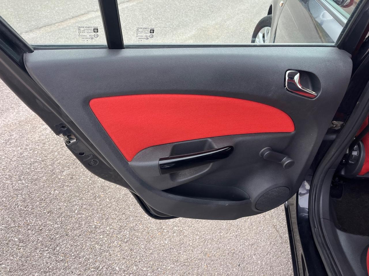 Opel Corsa 1.2 benzina/gpl Cosmo