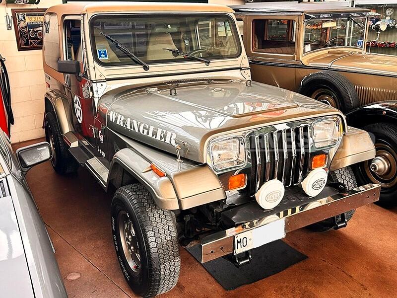 Jeep Wrangler 2.5 BENZINA | 1988 | 117 CV |ASI | Cabrio + accessori | 2 Treni Gomme